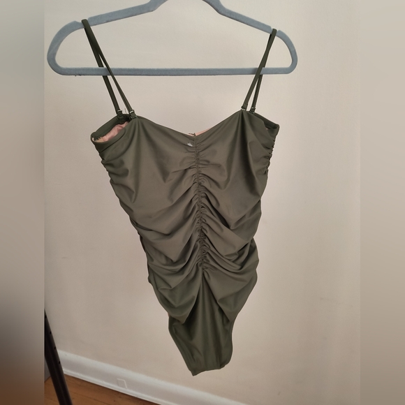 J. Crew Re-Imagined Green Ruched Sweetheart High Cut One Piece Swimsuit 12 NEW - Picture 4 of 5
